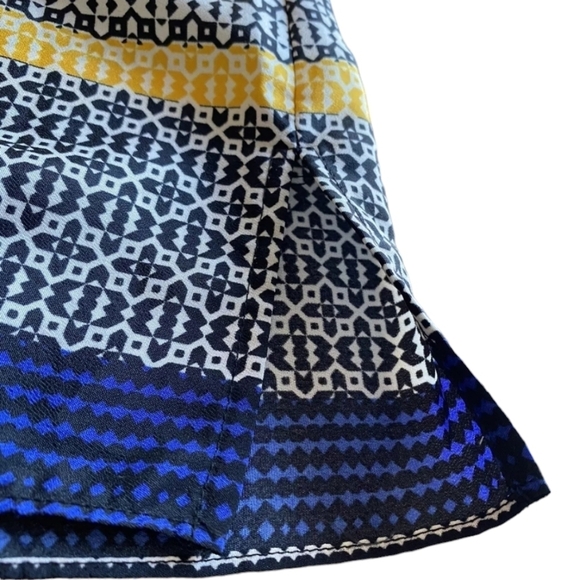 Vince Camuto geometric print stripe multi color tank shell top - Picture 3 of 6